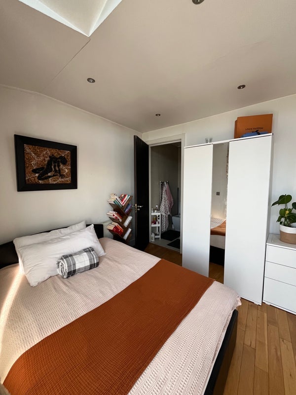 Room Broadway in Greater London