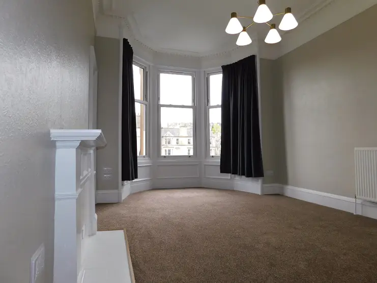 Flat Comely Bank Terrace in City of Edinburgh