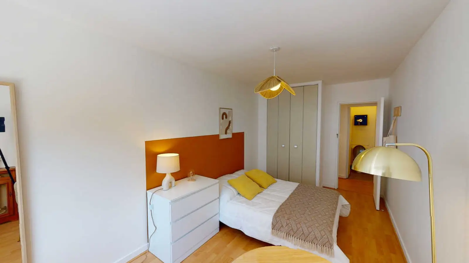 Room Rue de Lourmel in Paris