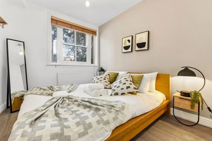 Flat Rotherfield Street in Greater London