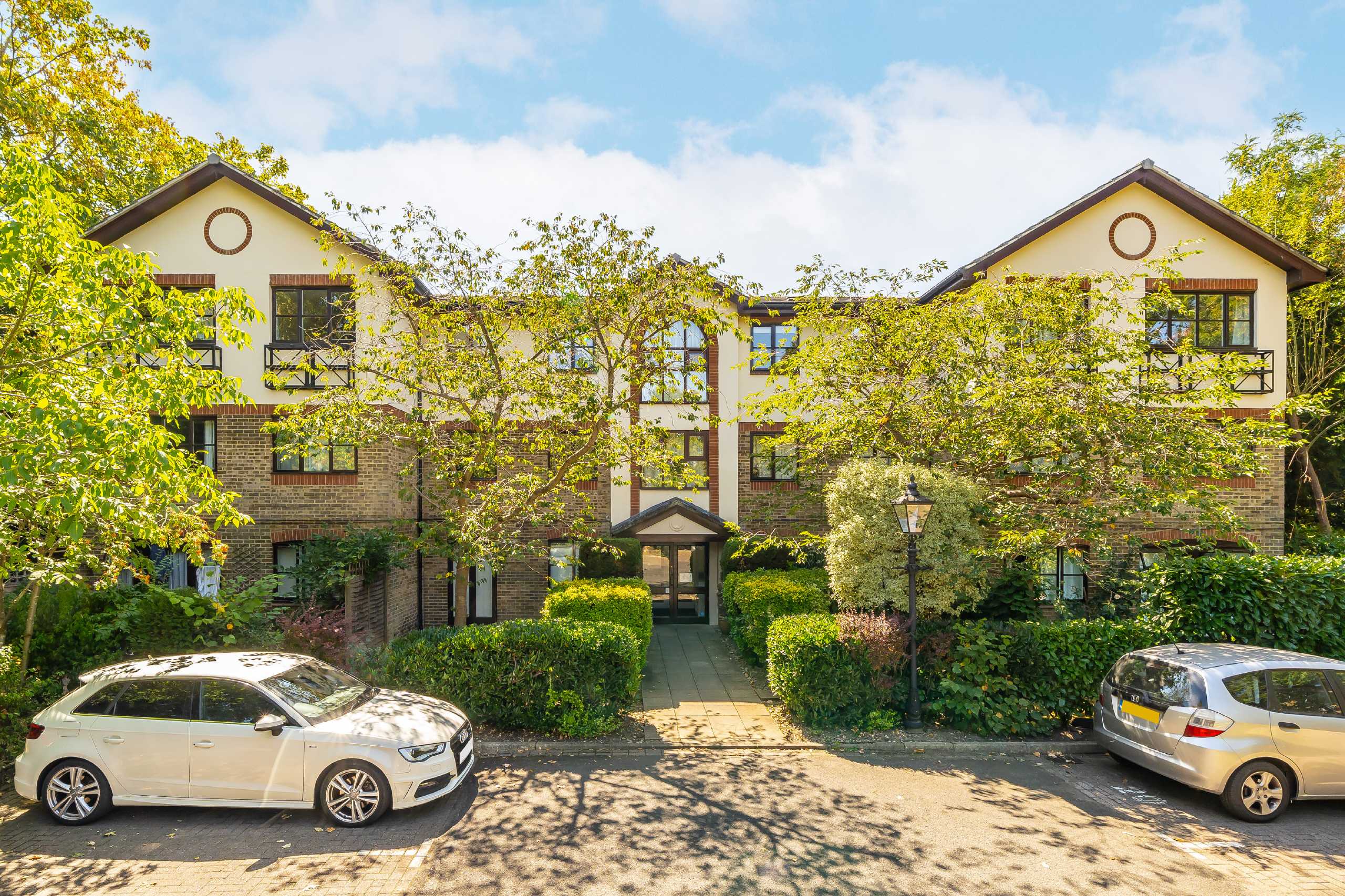 Flat Wimbledon Park Side in Greater London