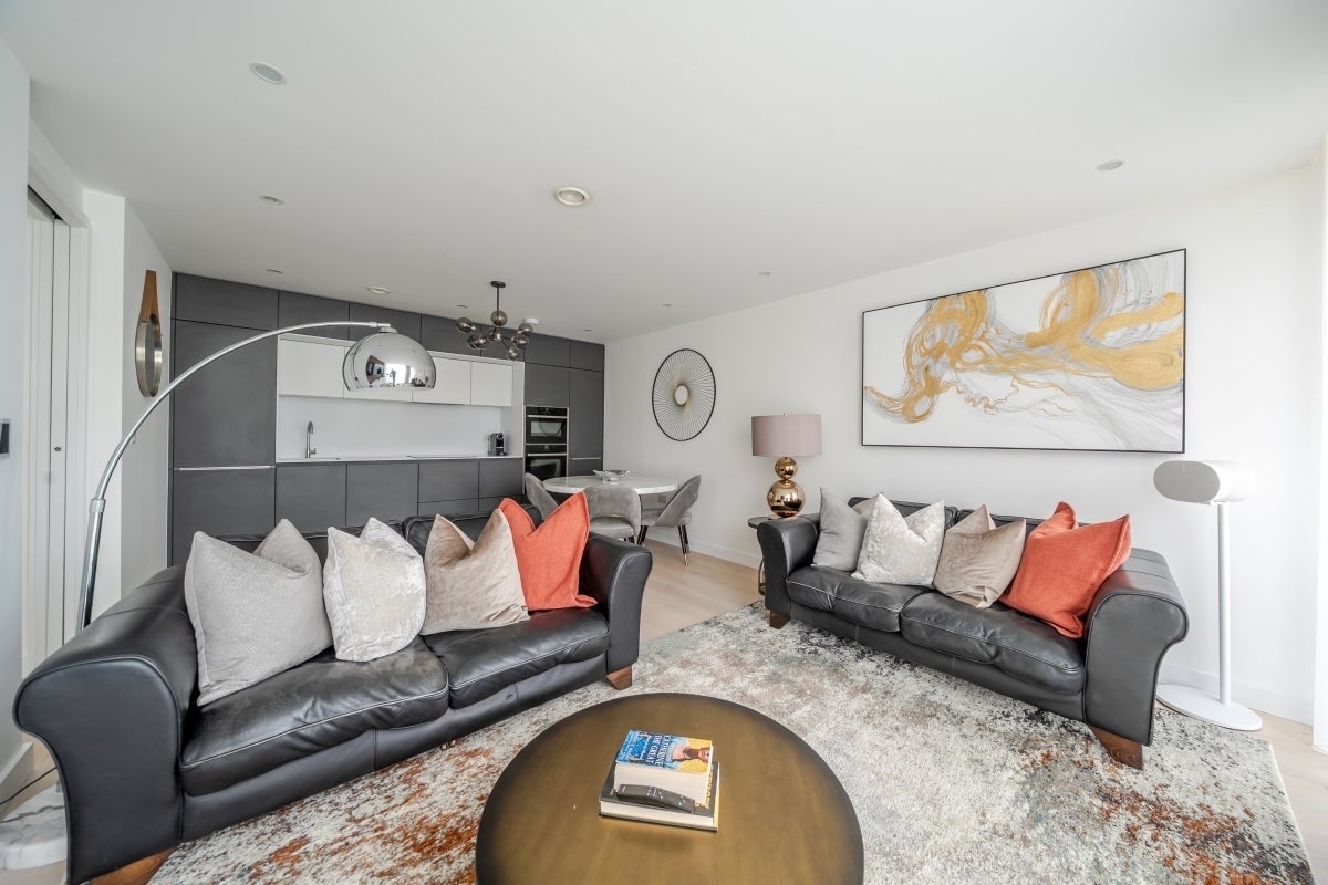 Flat Gabriel Square in St Albans