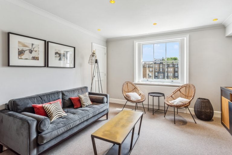 Flat Old Brompton Road in Greater London