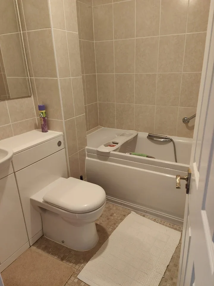 Flat Cowdray Close in Luton