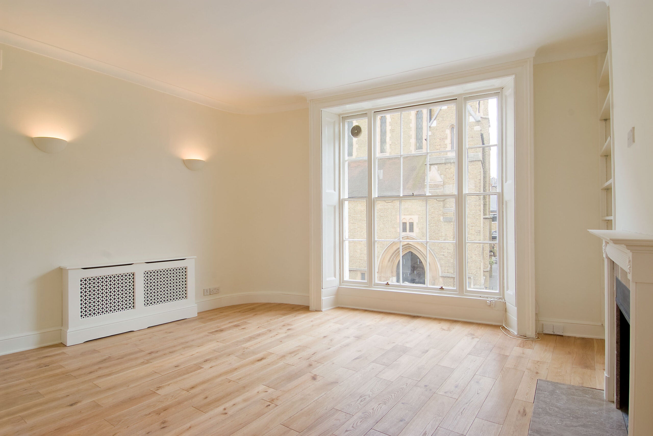 Flat Cadogan Street in Greater London
