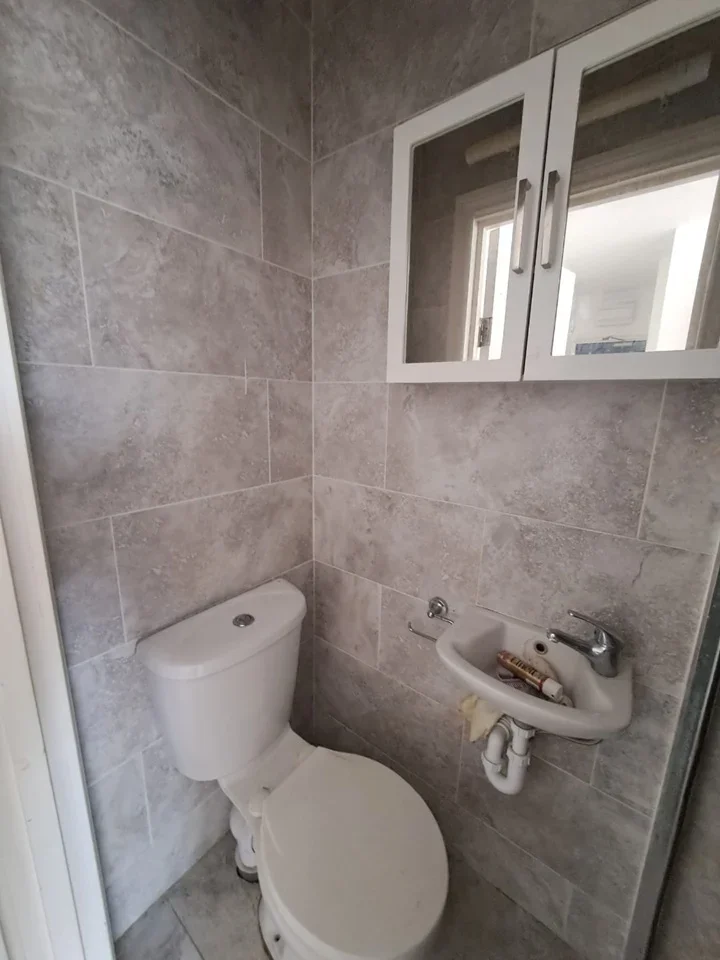 Room Lullingstone Crescent in Greater London