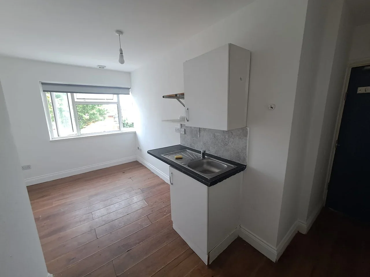 Room Lullingstone Crescent in Greater London