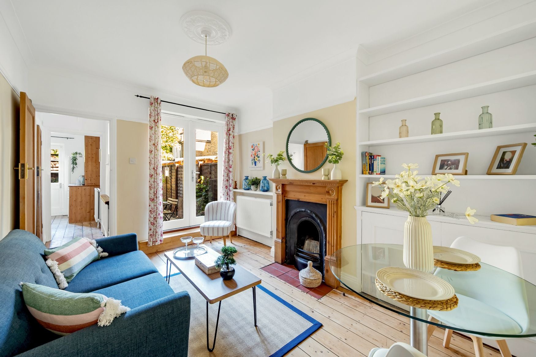 Flat Derwentwater Road in Greater London