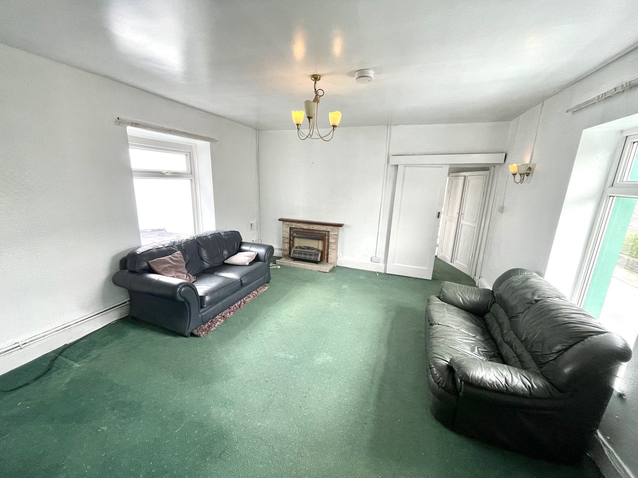 Flat Margaret Street in Treherbert