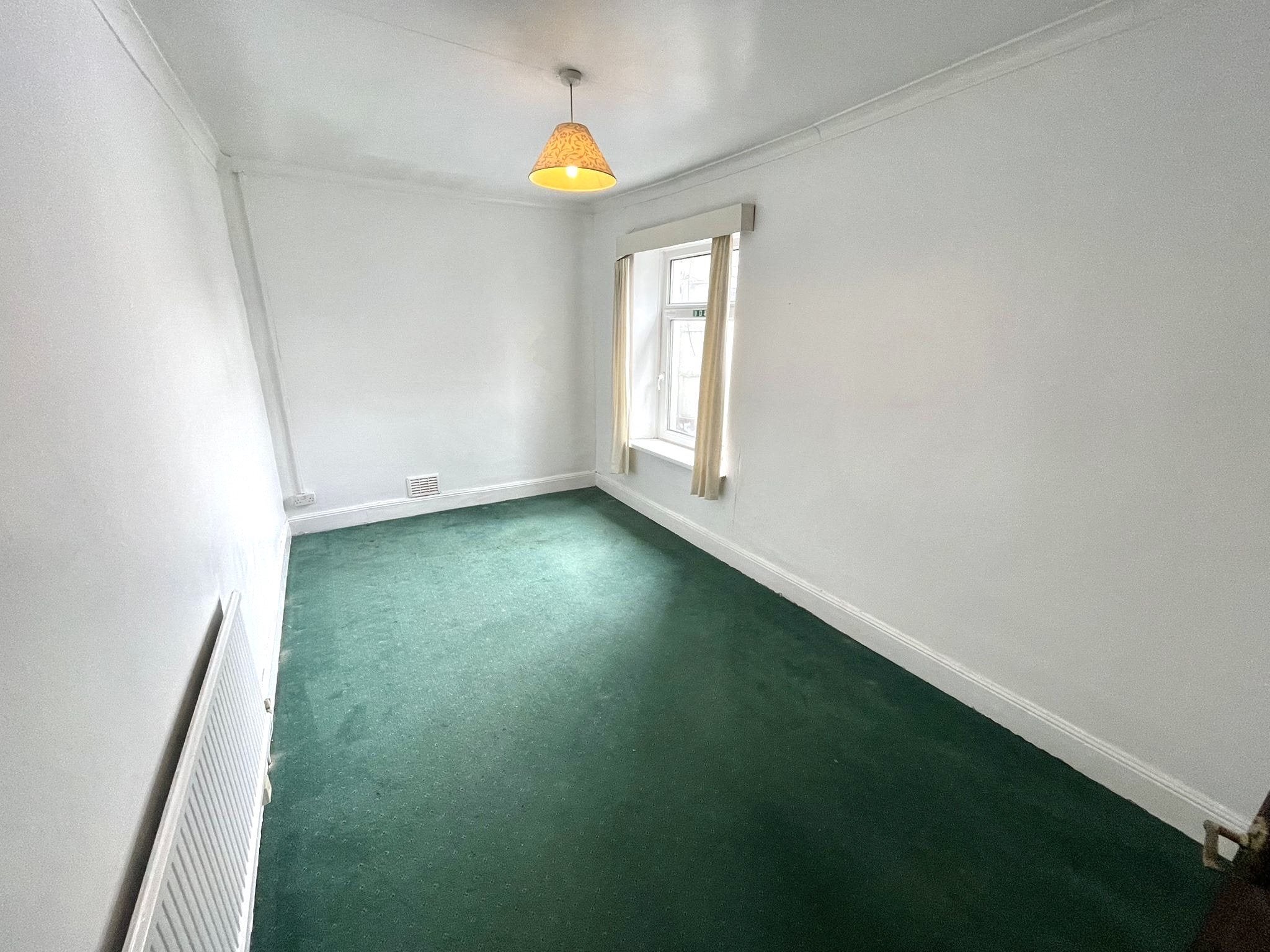 Flat Margaret Street in Treherbert