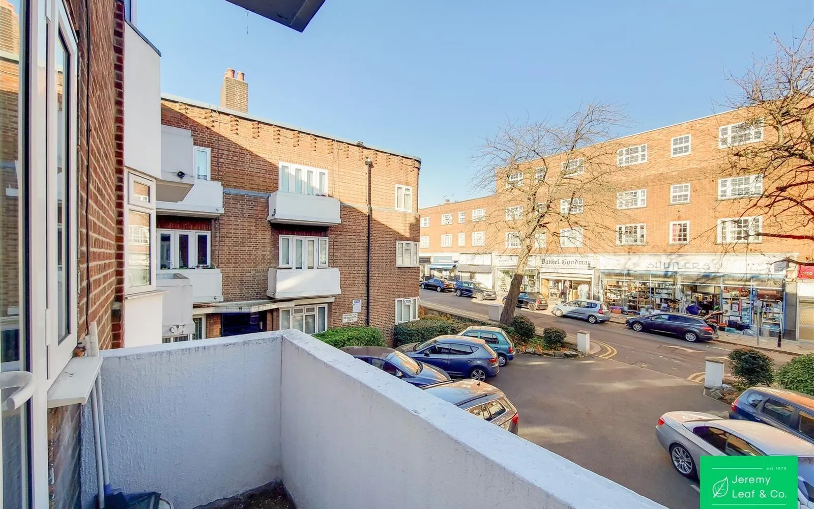 Flat Temple Fortune Lane in Greater London