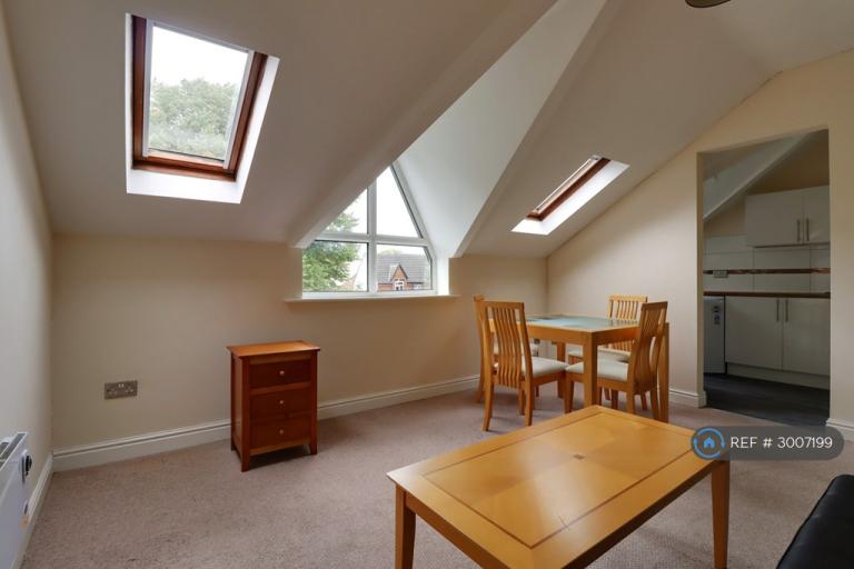 Flat Withington Road in Manchester