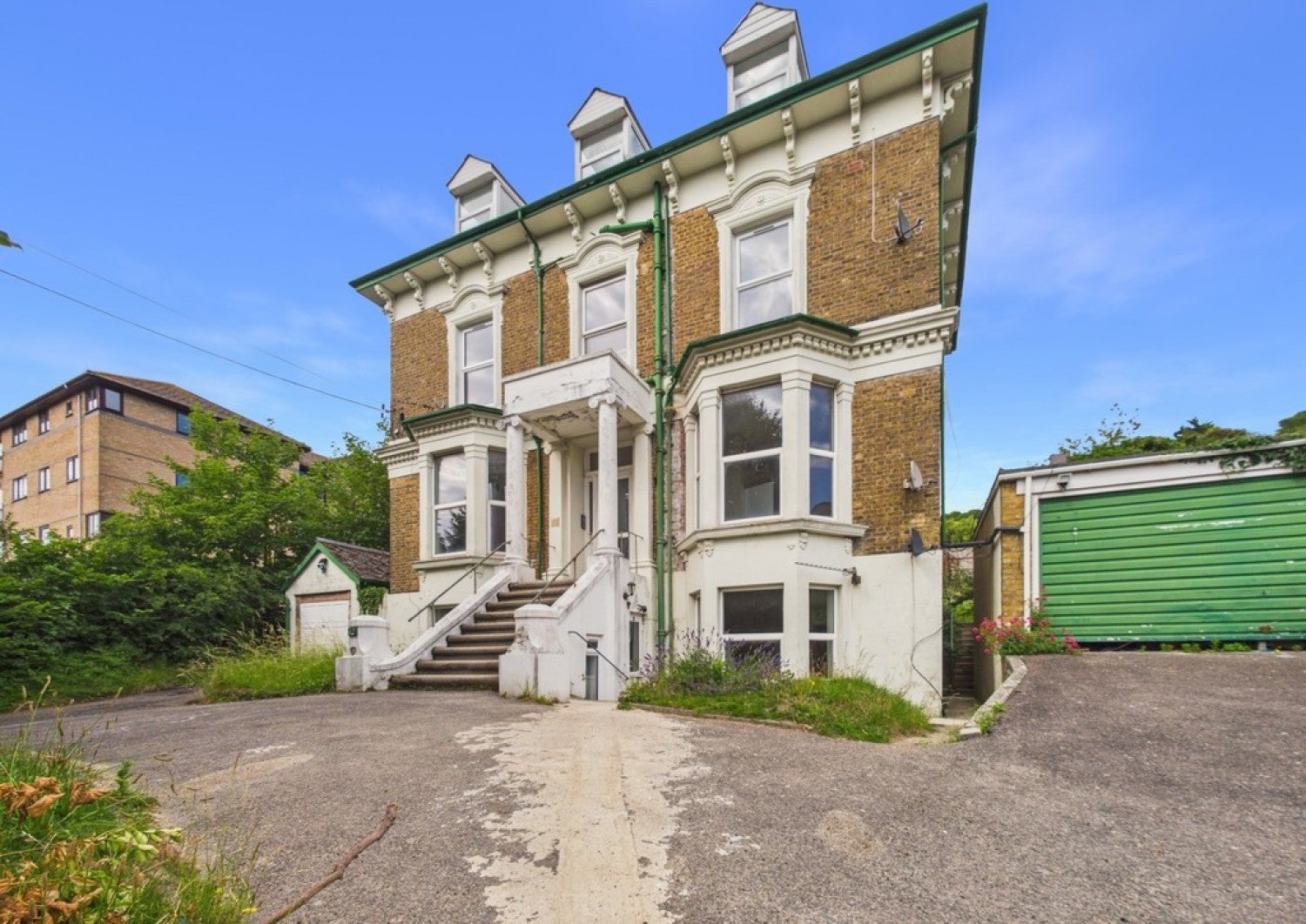 Flat Taswell Street in Dover