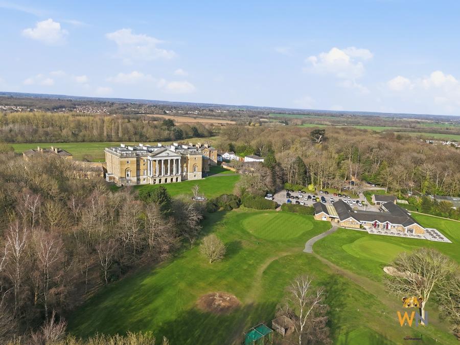 Flat Thorndon Gate in Brentwood