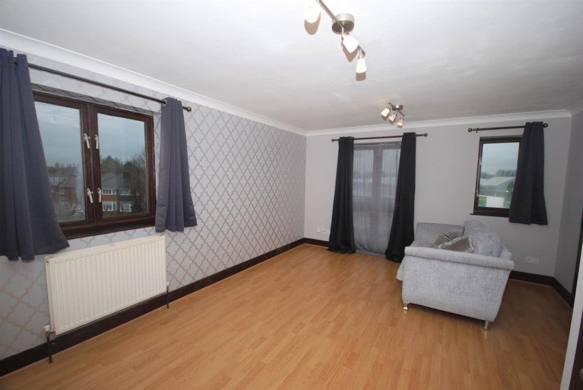Flat The Moorings in Warwick
