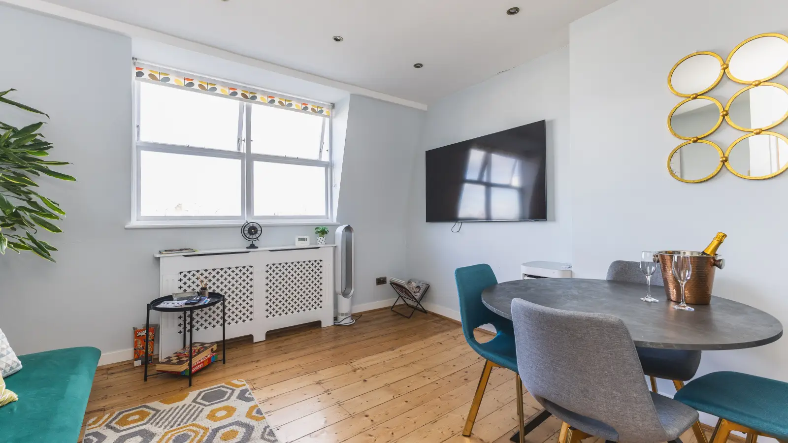 Flat Maclise Road in Greater London