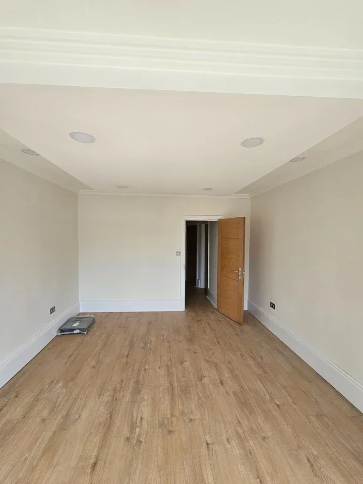 Room Wanstead Park Road in Greater London