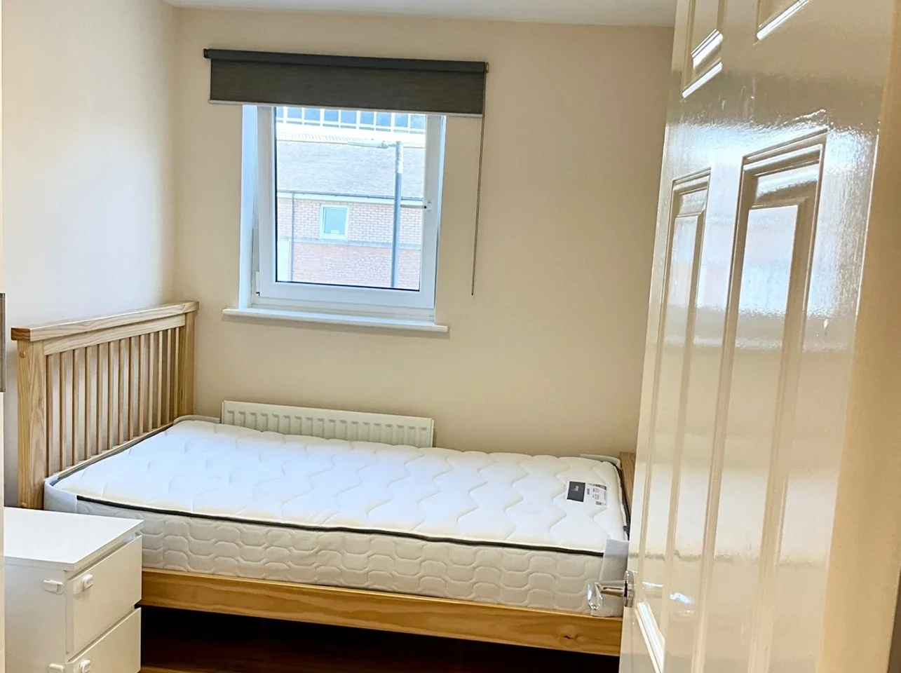 Flat Dunleavy Drive in Cardiff