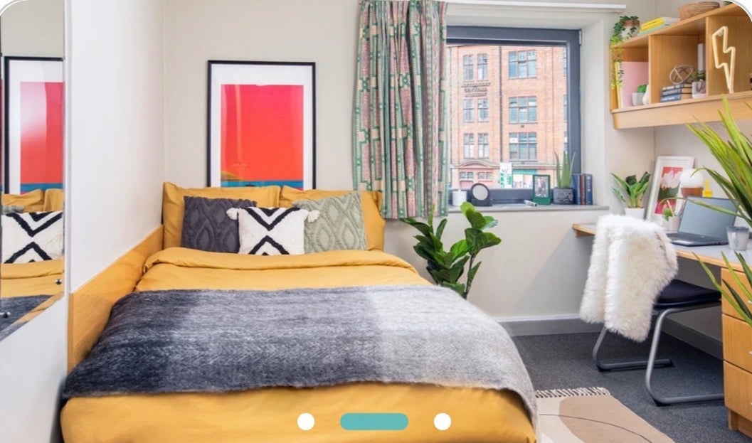 Room Heneage Street West in Birmingham