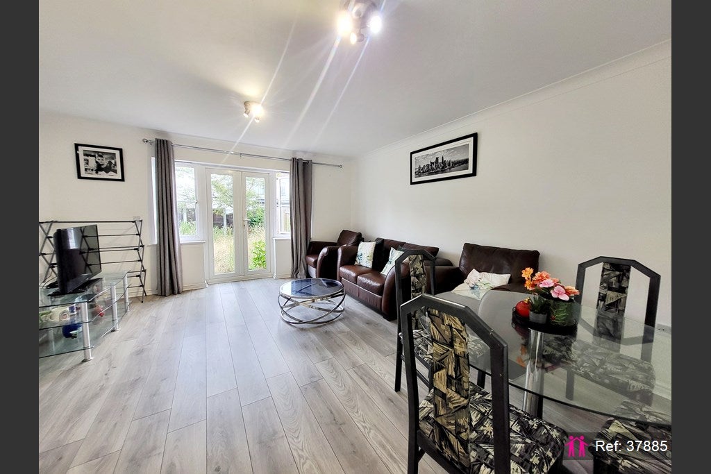 House Garvary Road in Greater London