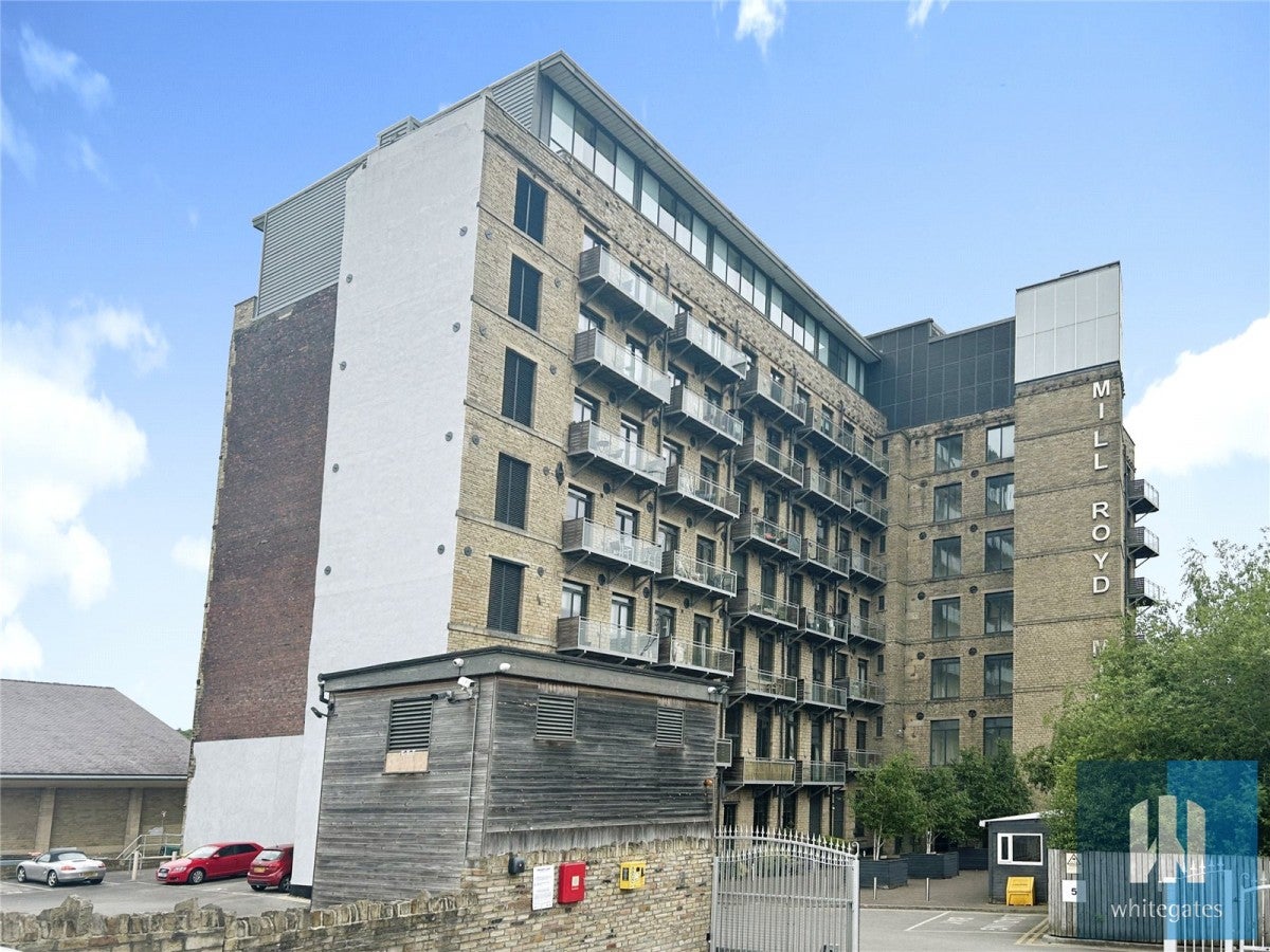 Flat Mill Royd Street in Calderdale
