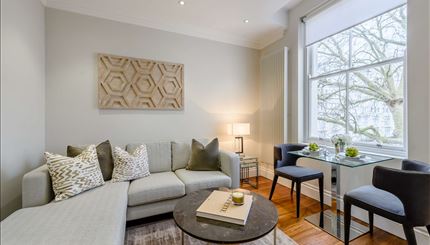 Flat Kensington Gardens Square in City of Westminster