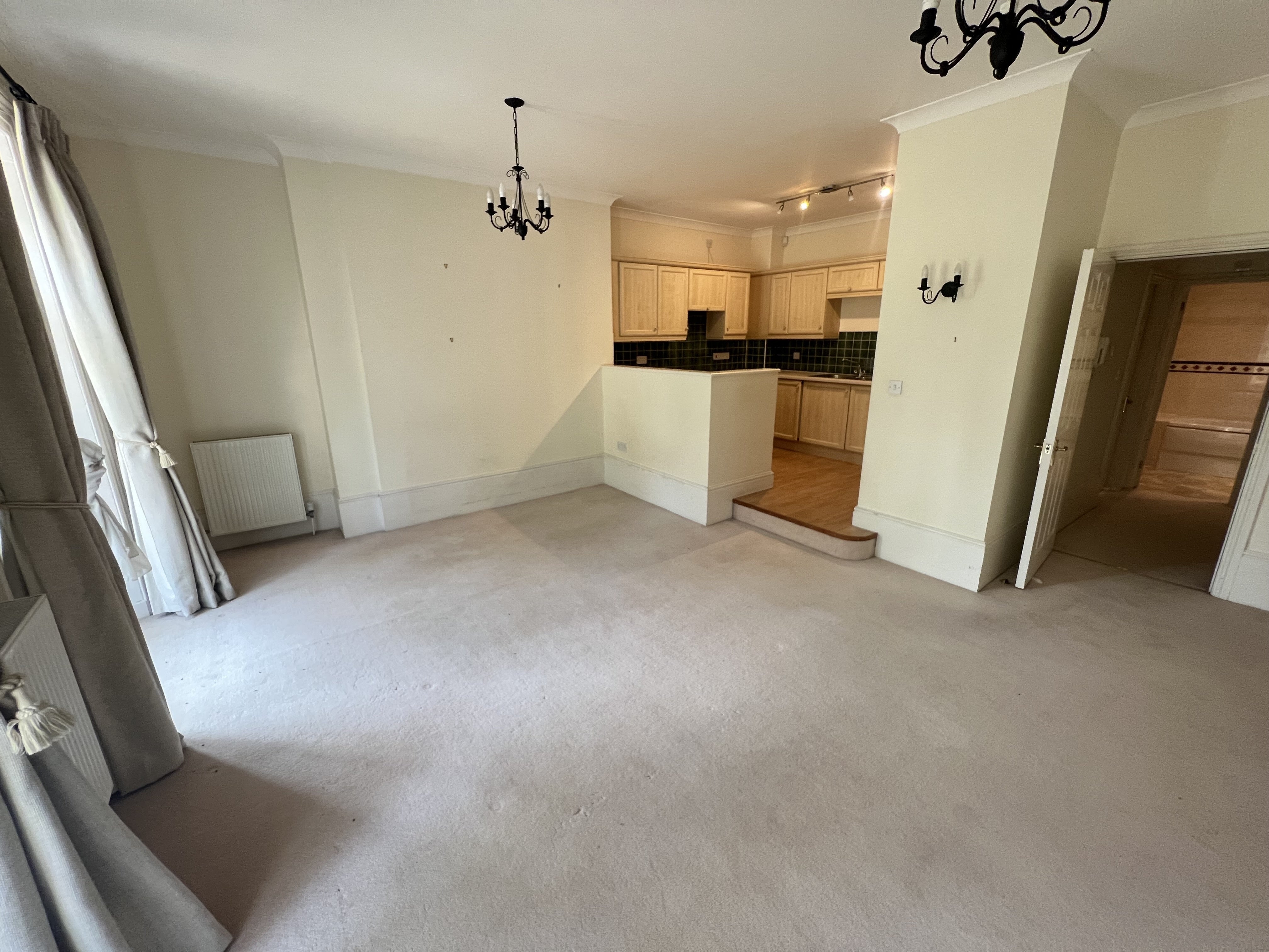 Flat Clifton Road in Paignton