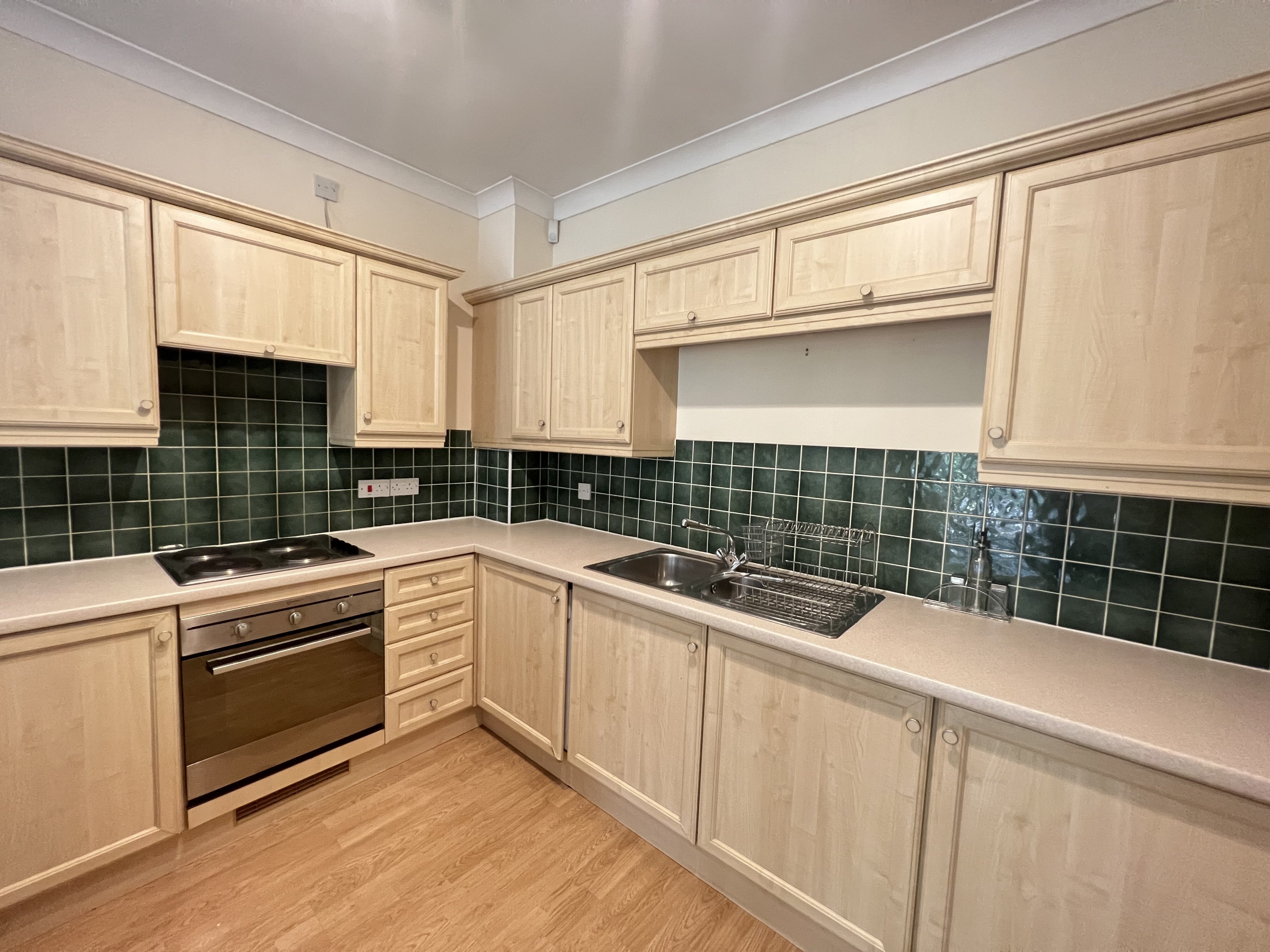 Flat Clifton Road in Paignton