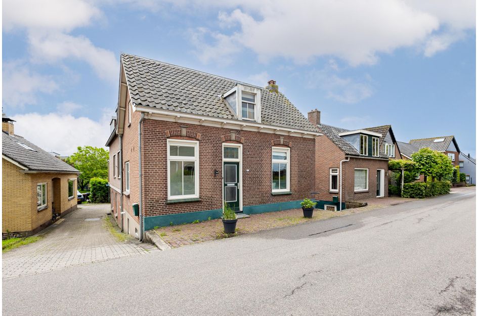 Huis Buitendams 413 in Hardinxveld-Giessendam