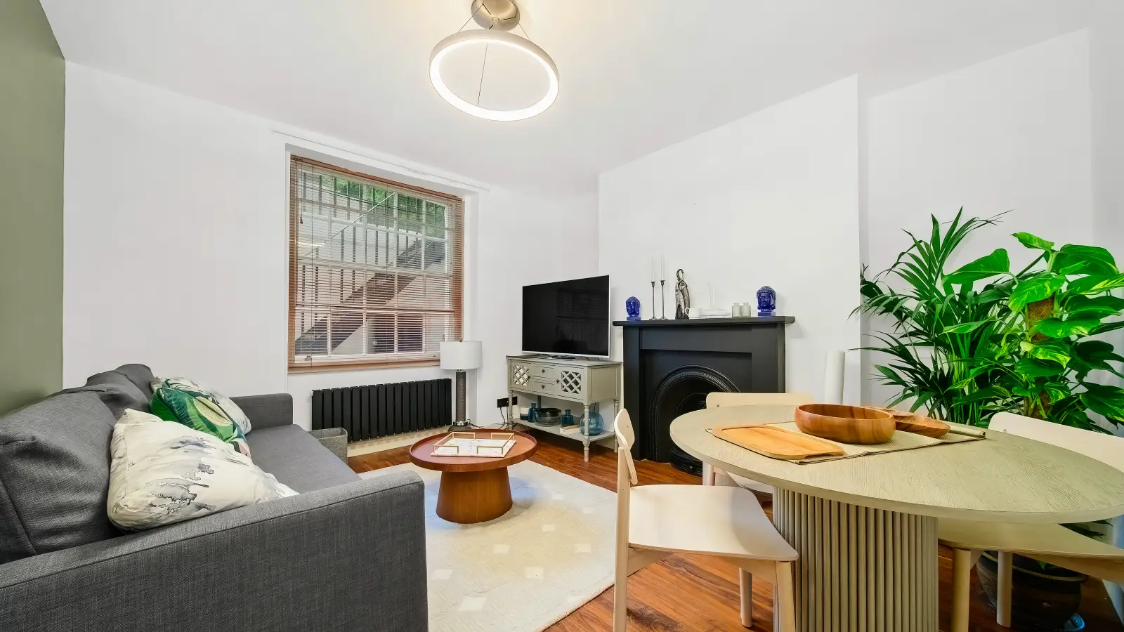 Flat Castlereagh Street in City of Westminster
