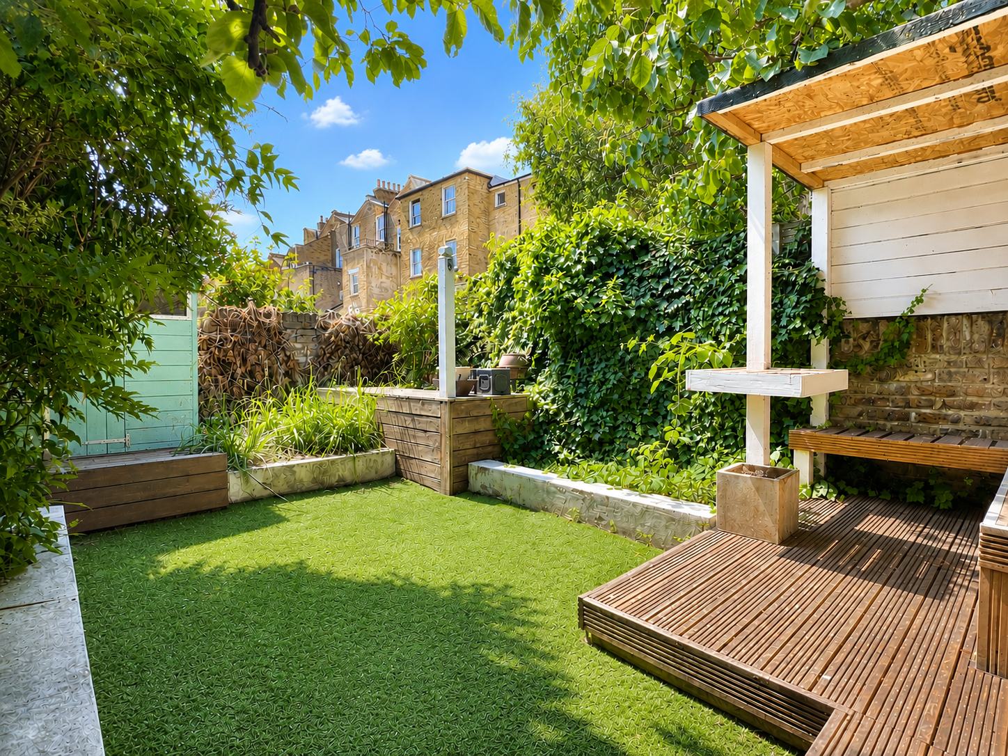 Flat Thorne Road in Greater London