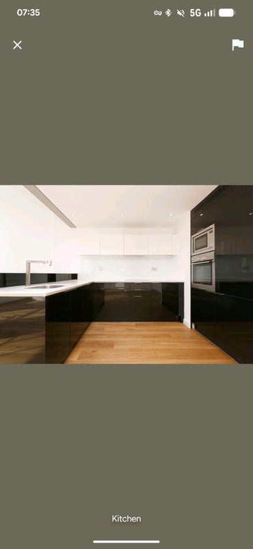 Room Hornsey Road in Greater London
