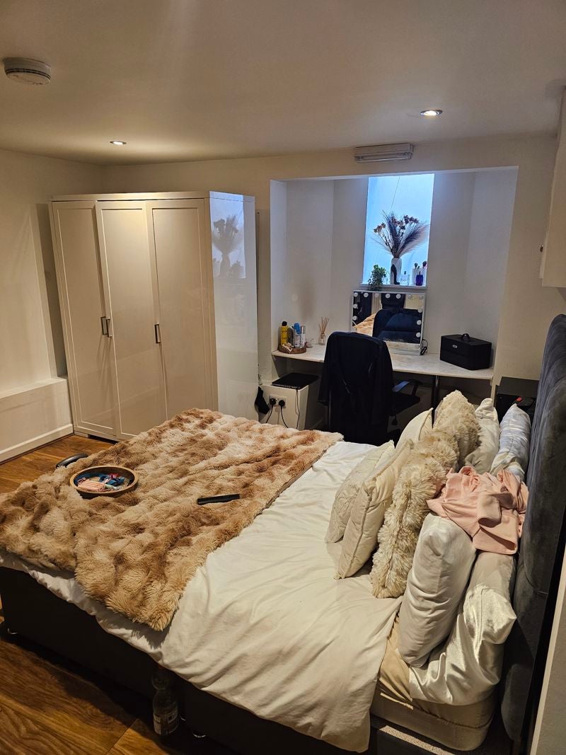 Room Nelson Road in Worcester