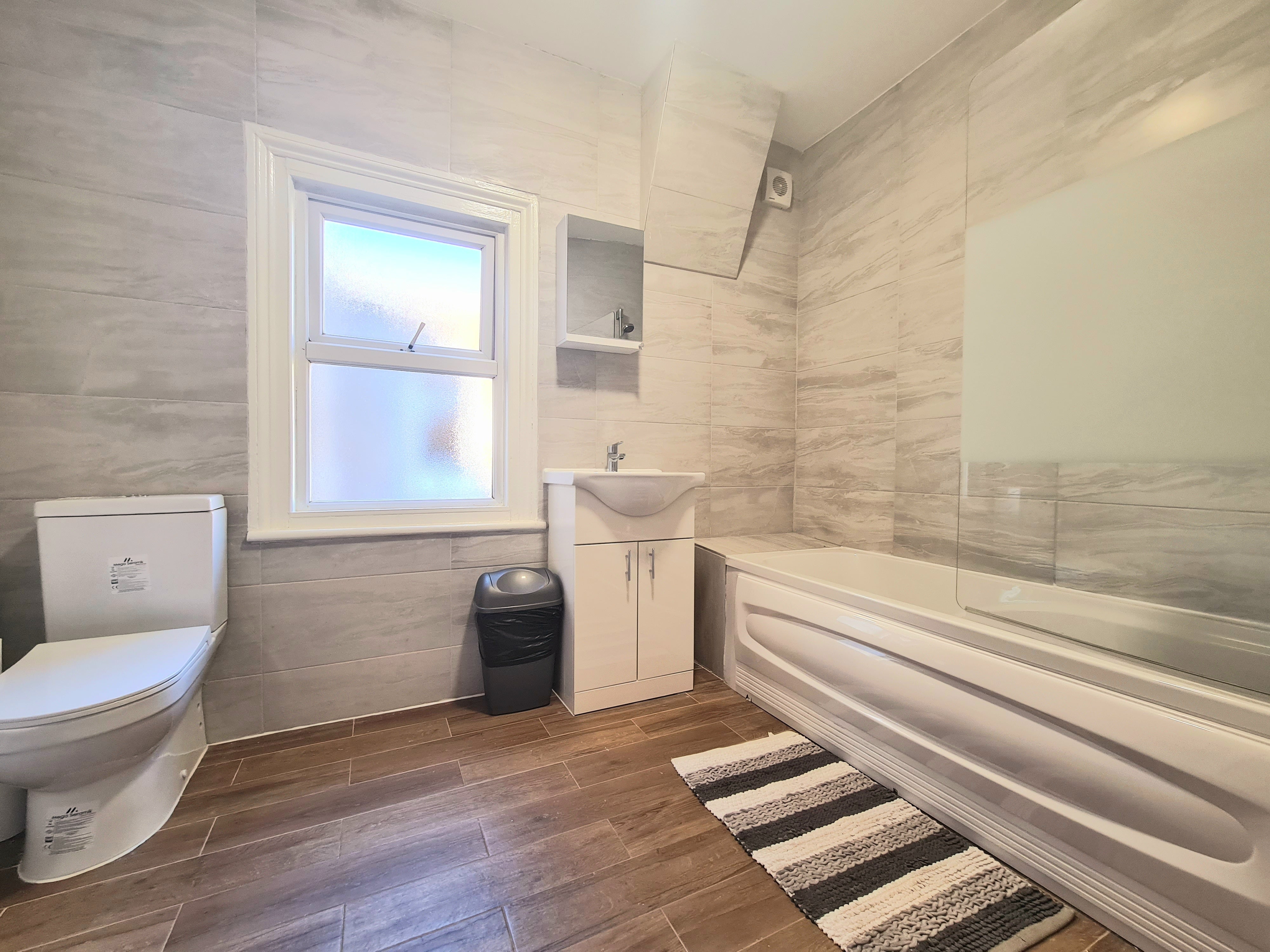 Room Laleham Road in Greater London