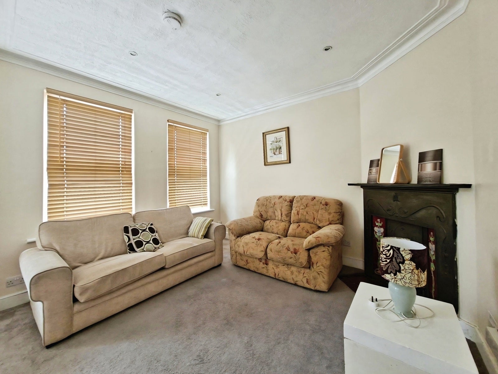 Flat Lyham Road in Greater London