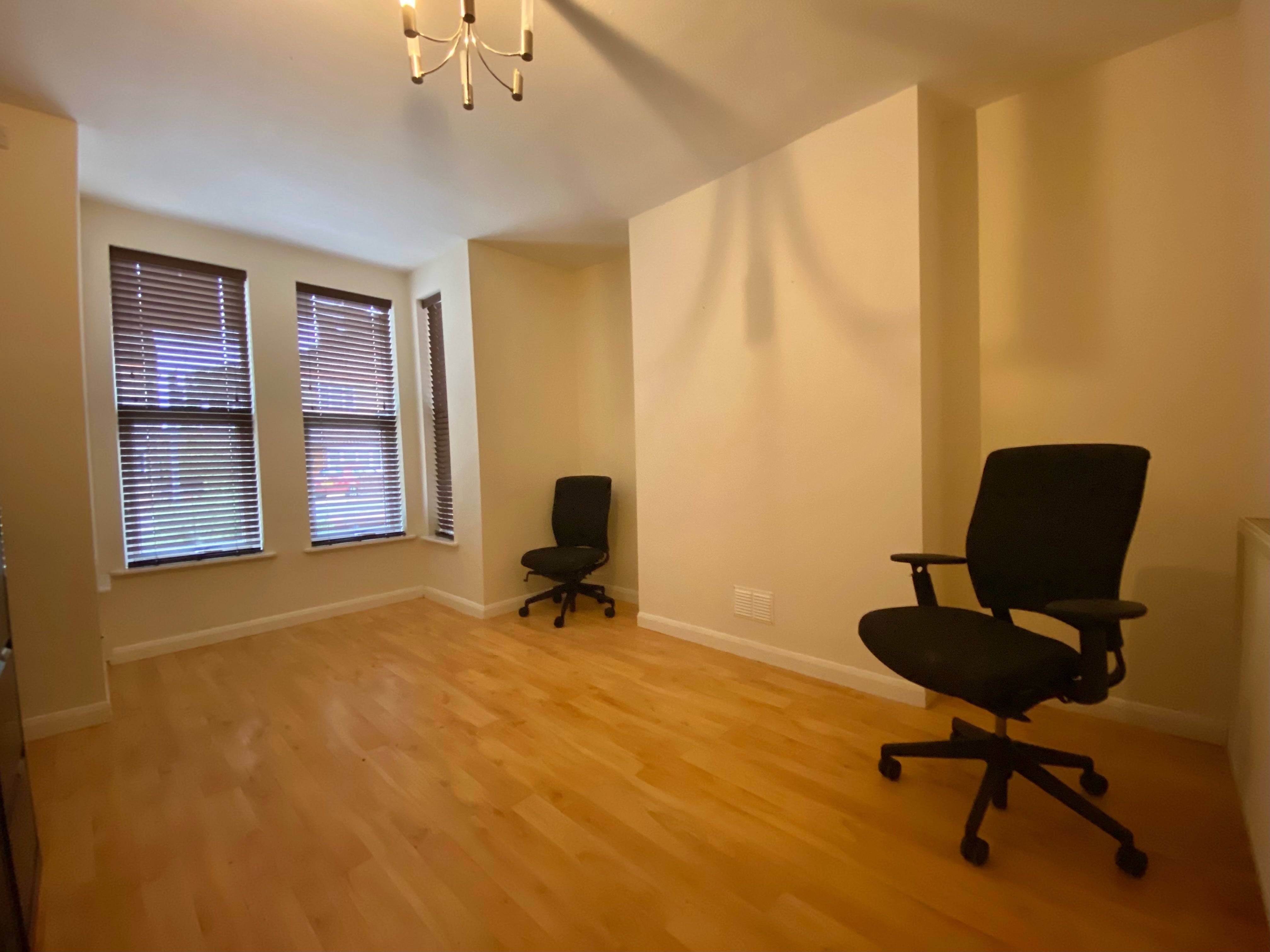 Flat Oundle Road in Peterborough
