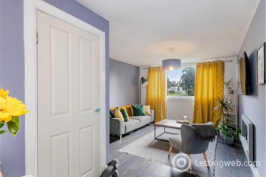 Flat Castleblair Lane in Dunfermline