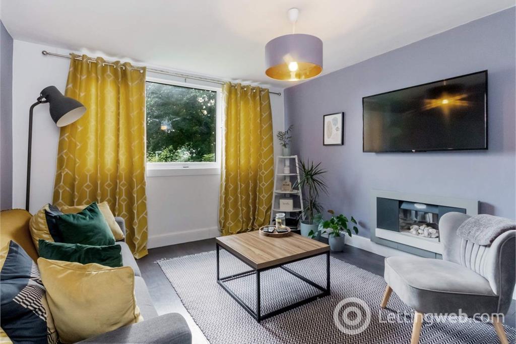 Flat Castleblair Lane in Dunfermline