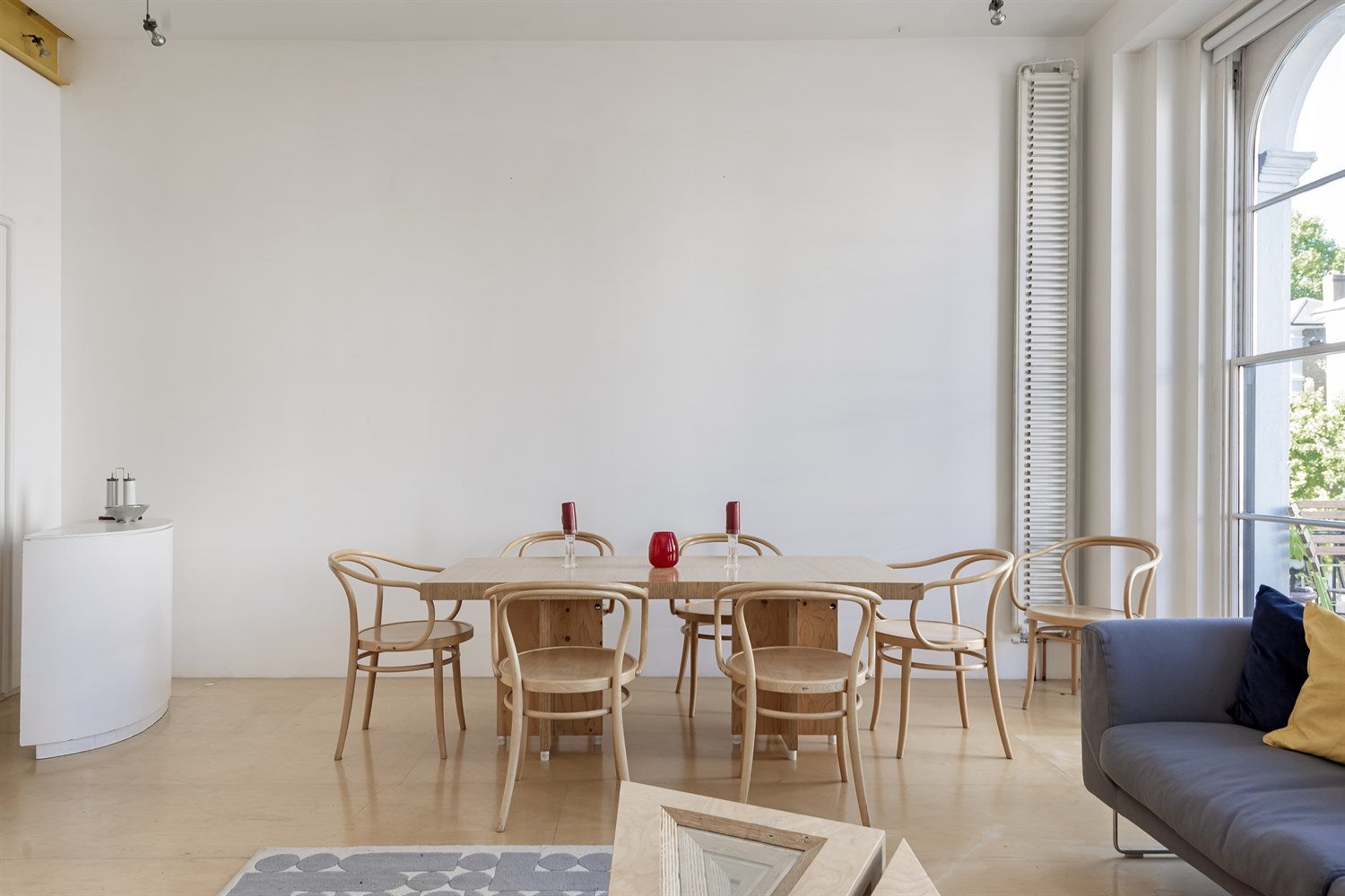 Flat Elgin Crescent in Greater London