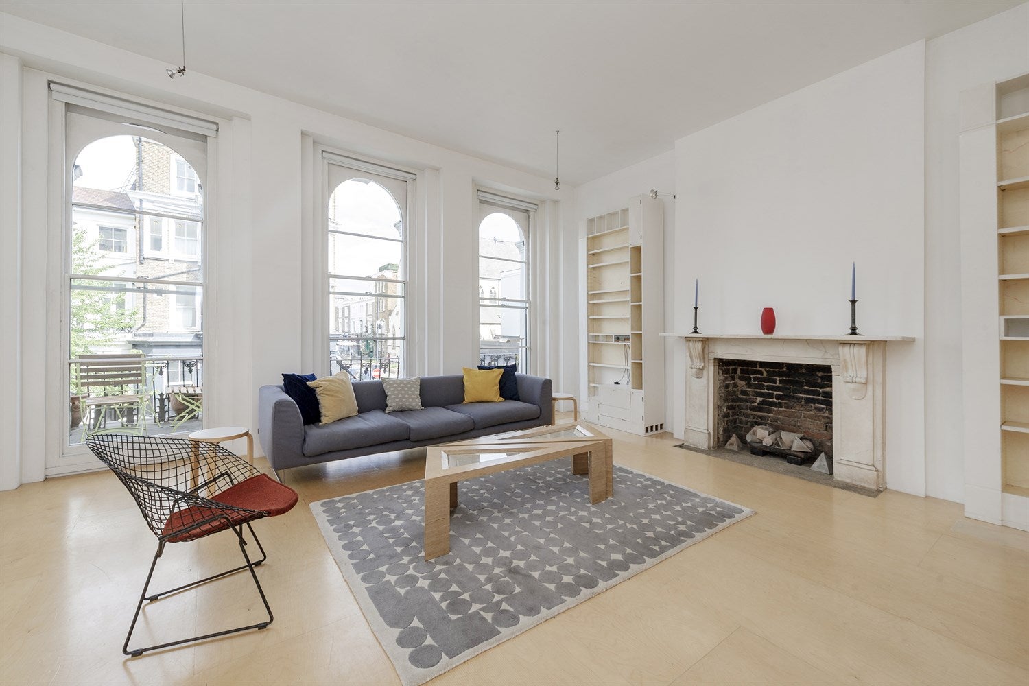 Flat Elgin Crescent in Greater London