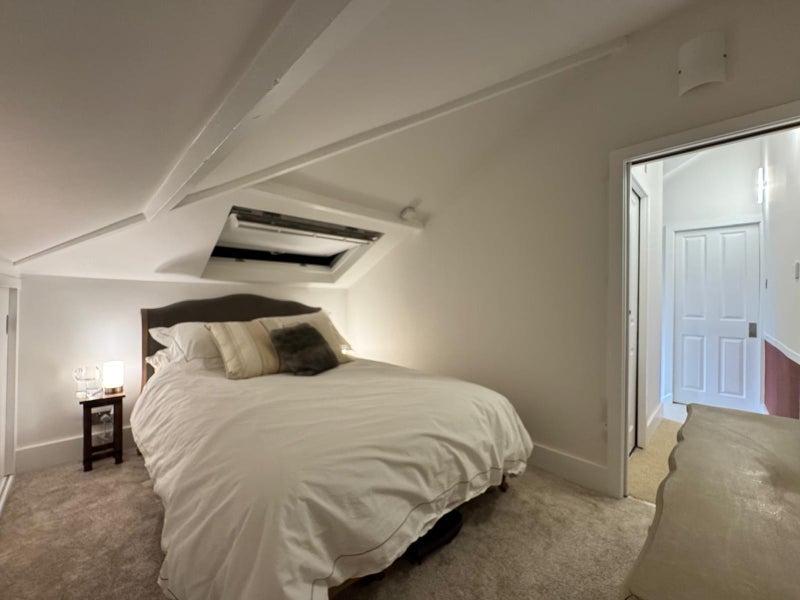 Room Castelnau in Greater London