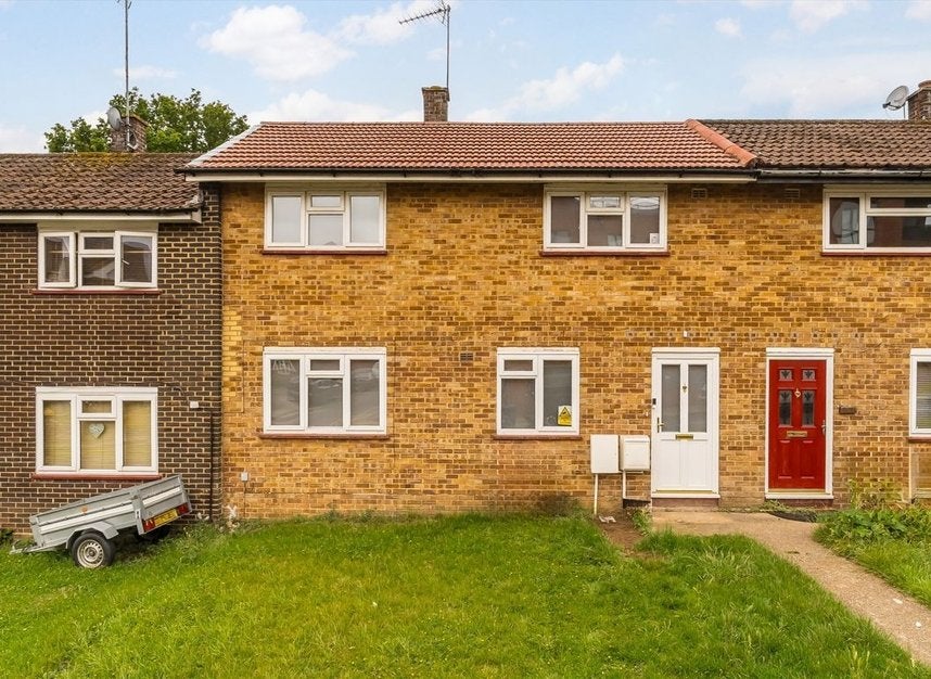 House Elmshurst Crescent in Greater London