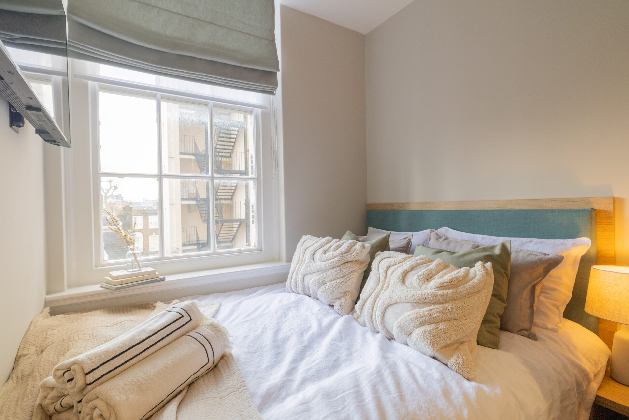 Flat Sloane Avenue in Greater London