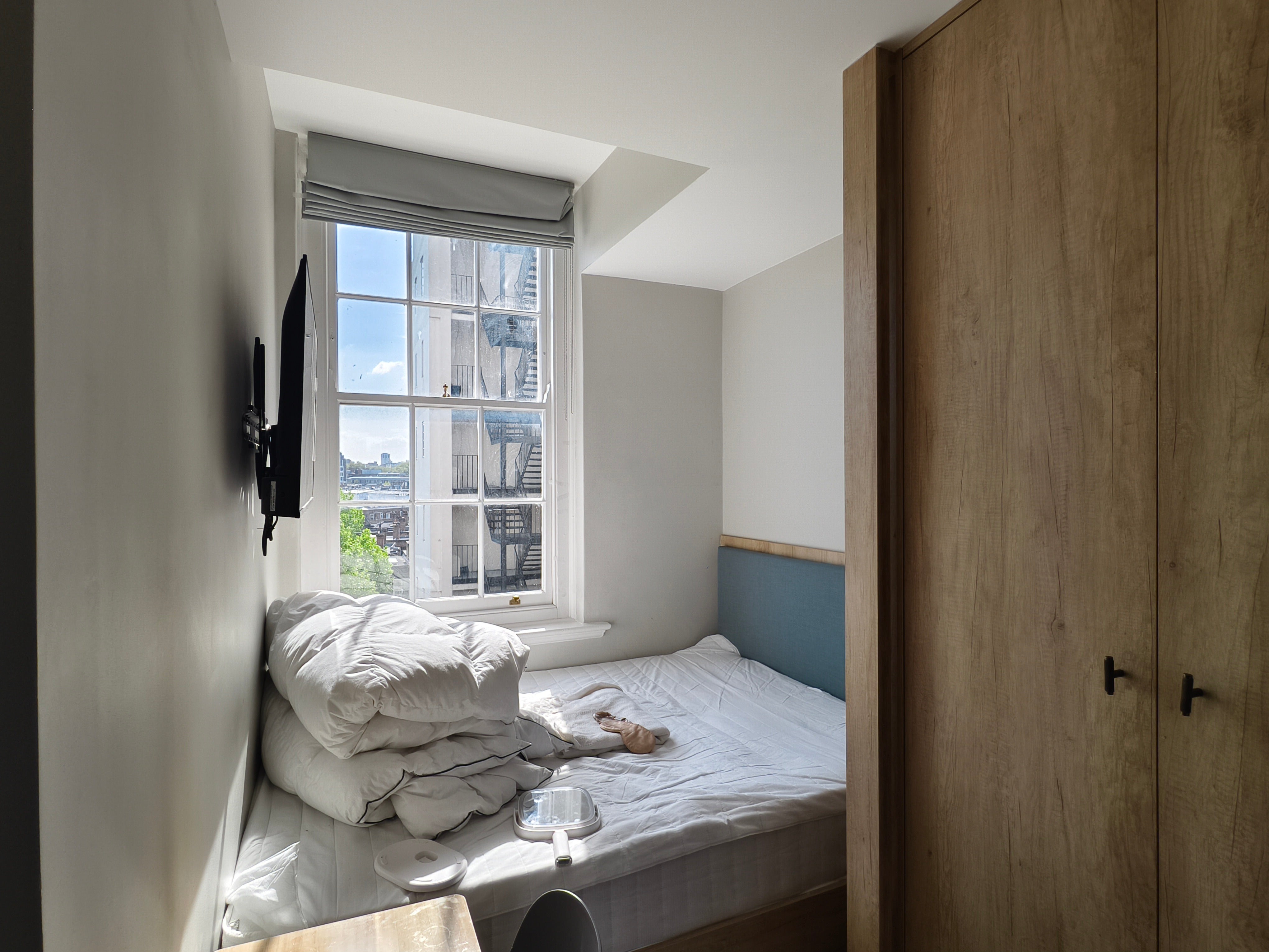 Flat Sloane Avenue in Greater London