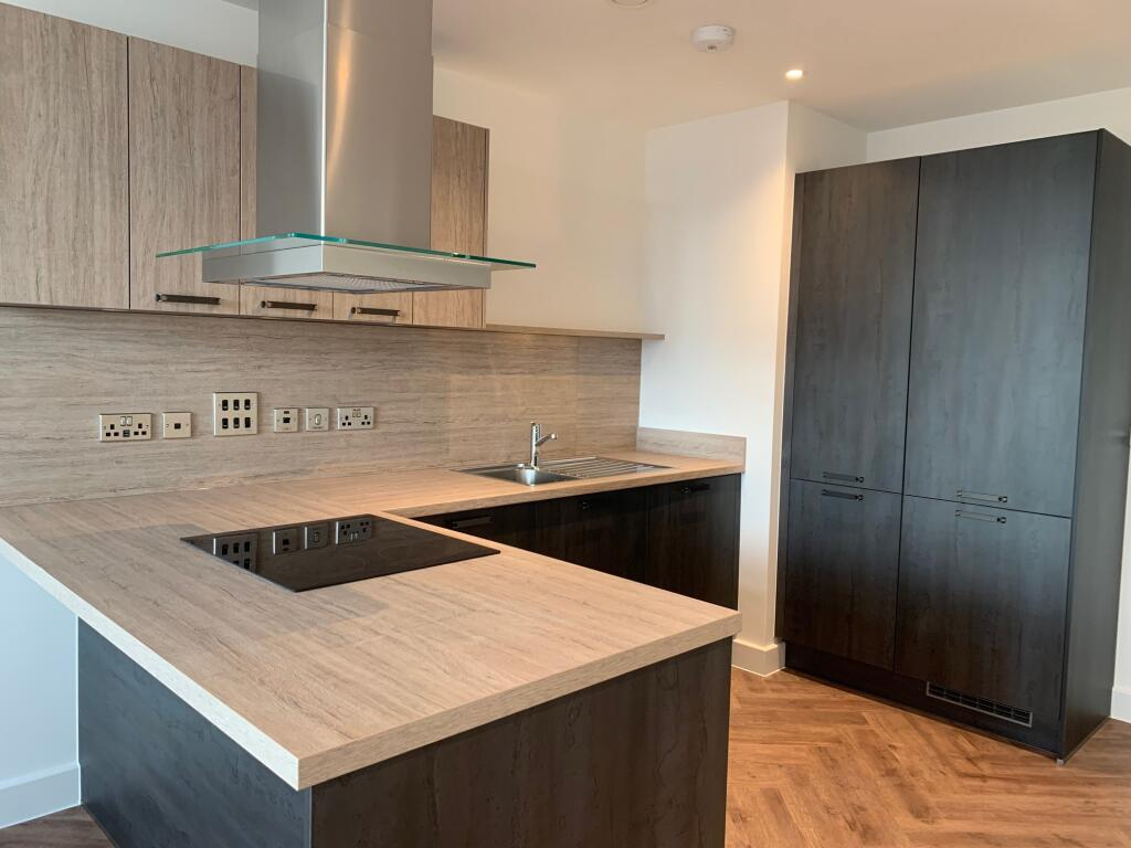 Flat Gooch Street North in Birmingham
