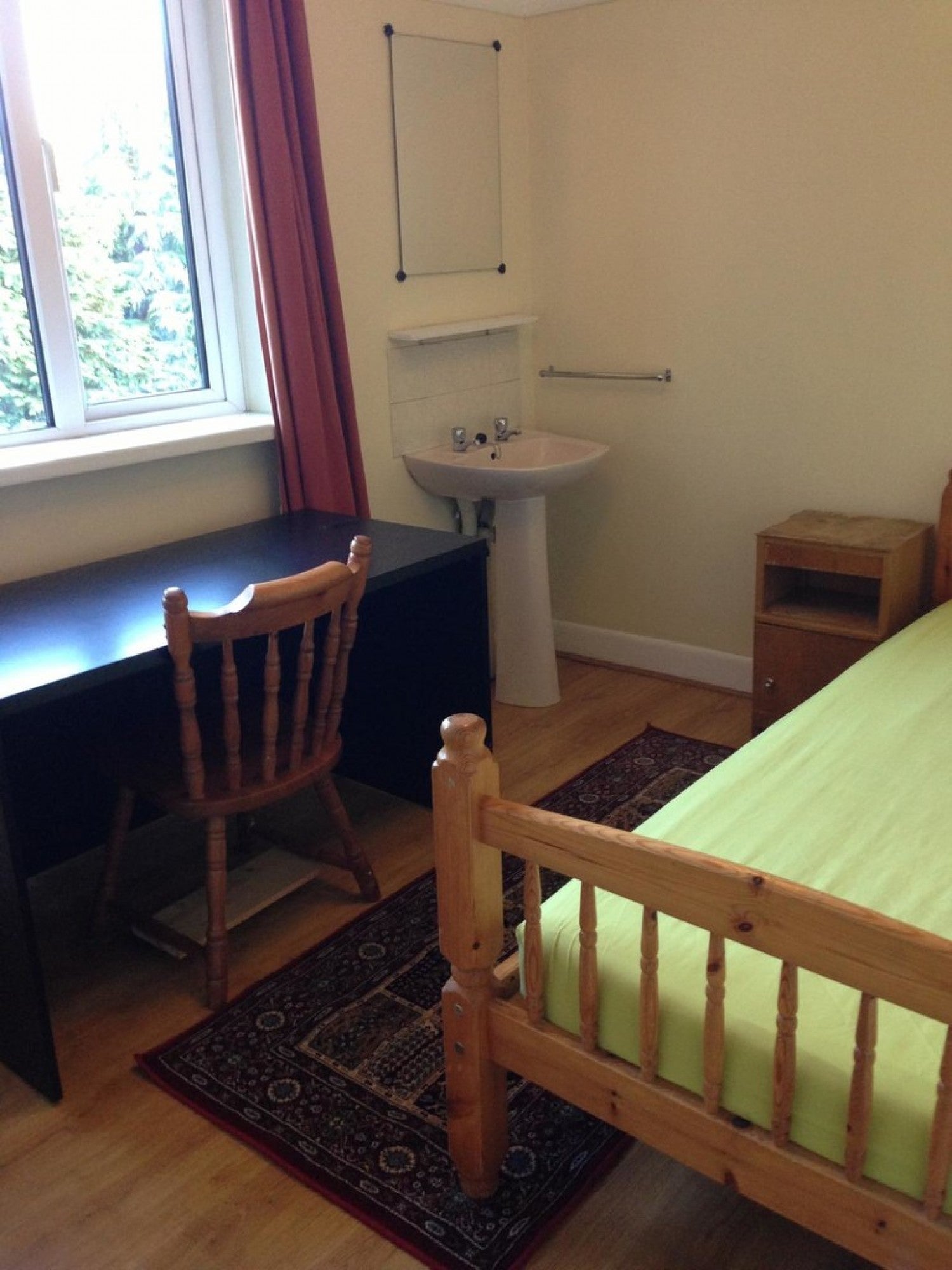 Flat Blenheim Gardens in Southampton