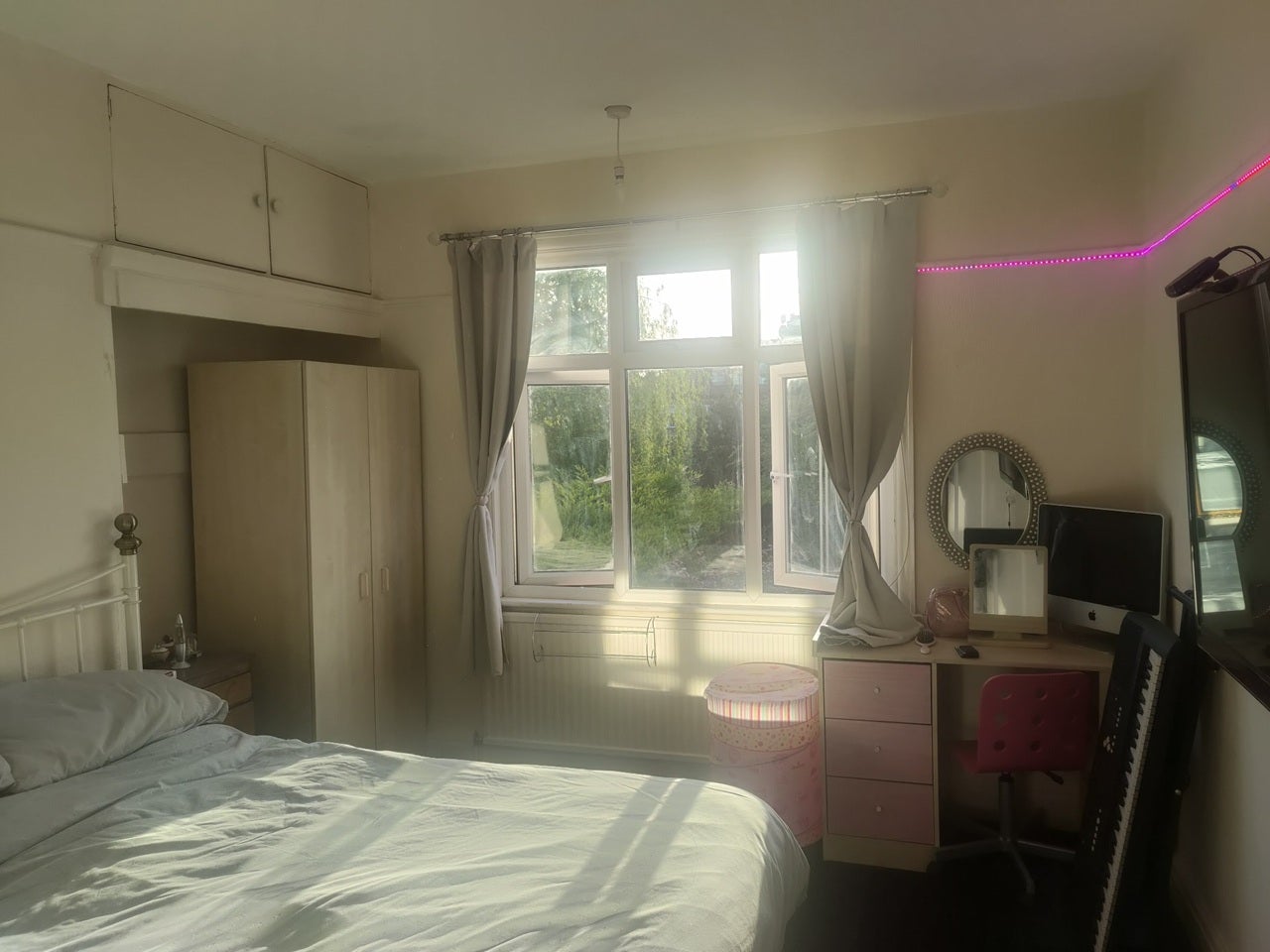 Room Sherbrook Gardens in Greater London