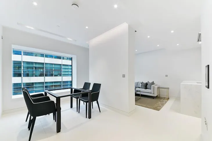 Flat Dark House Walk in City of London