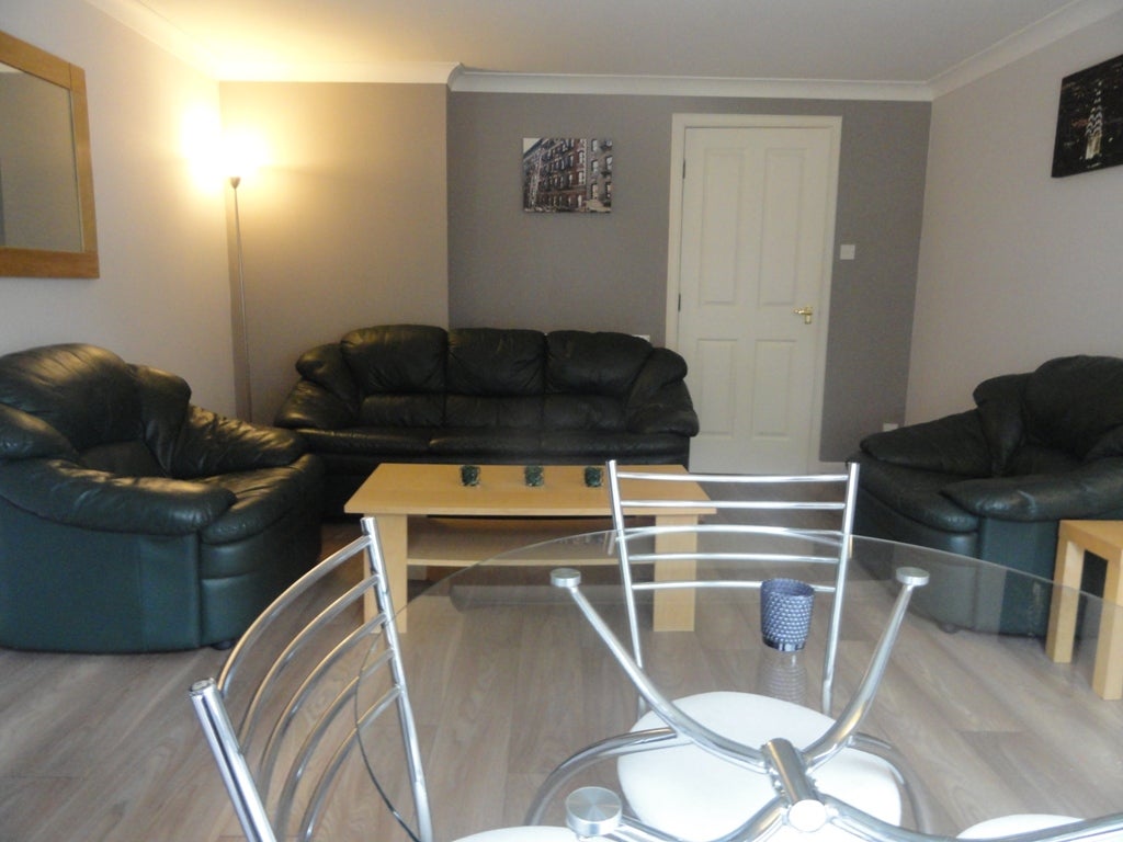 Flat Craigton Road in Aberdeen City