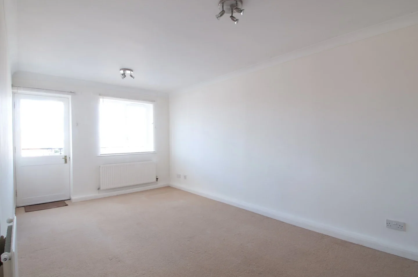 Flat Shifford Crescent in Maidenhead